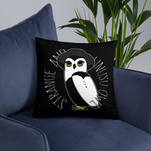 Load image into Gallery viewer, Noctua Strange and Unusu-Owl Pillow