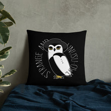 Load image into Gallery viewer, Noctua Strange and Unusu-Owl Pillow